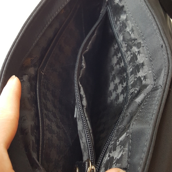 COPY - KARL LAGERFELD Paris cross body bag. - Picture 5 of 8